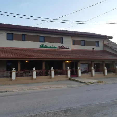 Reštaurácia-penzión Altana Casa de hóspedes