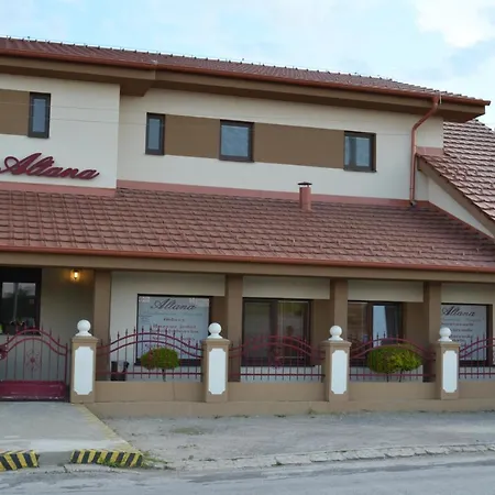 Reštaurácia-penzión Altana Casa de hóspedes