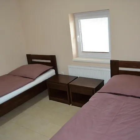 Reštaurácia-penzión Altana * Ludanice