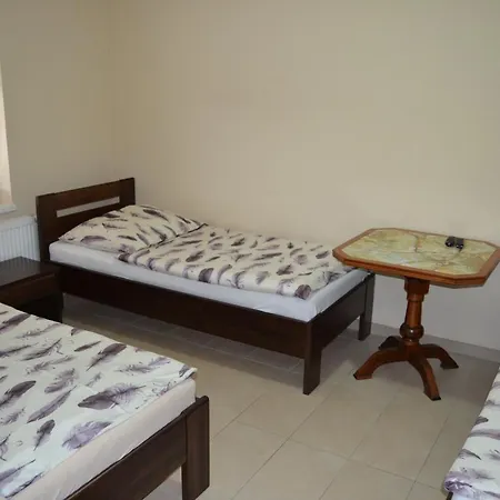 Restauracia-penzion Altana * Ludanice