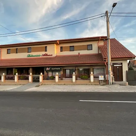 Reštaurácia-penzión Altana *