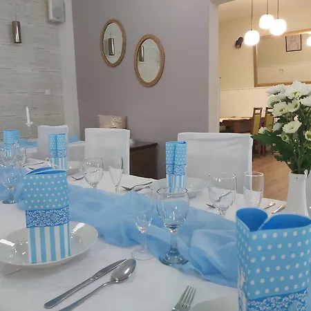 Restauracia-penzion Altana *